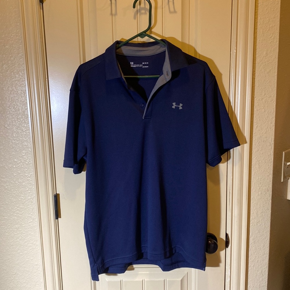 Under Armour Mens navy with grey loose heat gear shirt